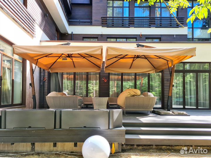 Уличный зонт от солнца в наличии. Центральная опор