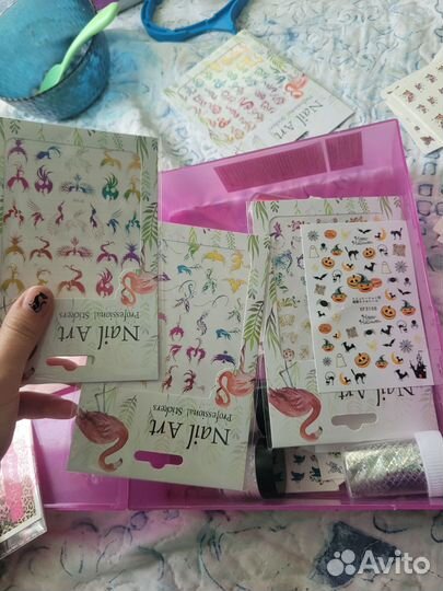 Наклейки для маникюра