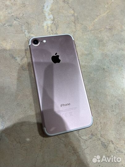 iPhone 7, 32 ГБ