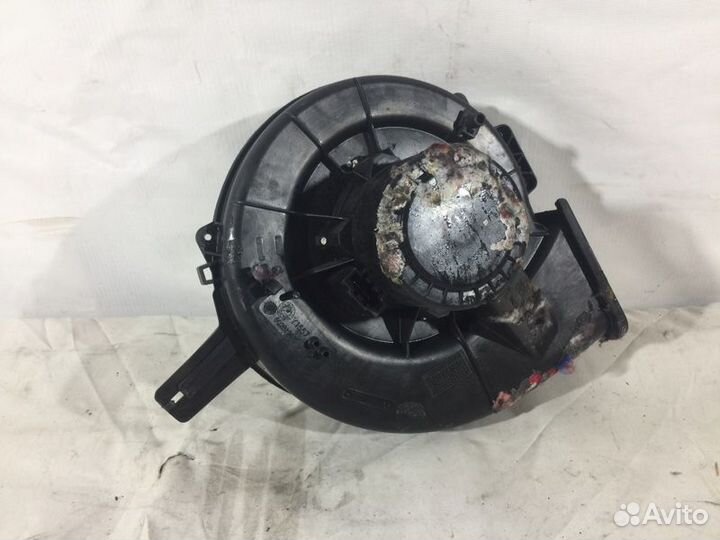 Мотор печки Skoda Fabia 2 Рестайл