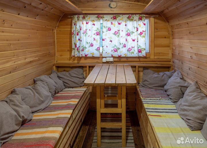 Баня на дровах у озера с купелью, для парения