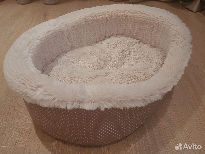 Лежанка для кошек