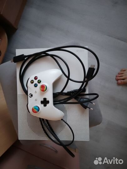 Игровая приставка xbox one s 500 gb