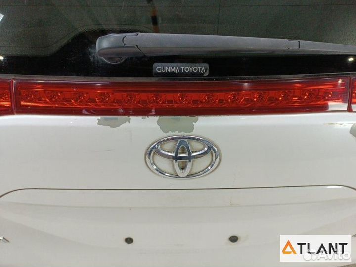 Дверь задняя toyota estima