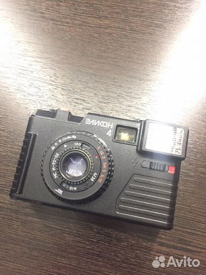 Плёночный фотоаппарат