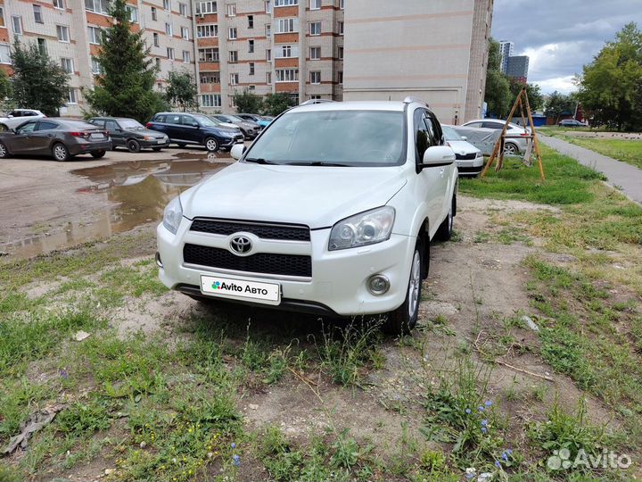 Toyota RAV4 2.4 AT, 2011, 212 000 км