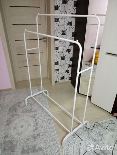 Вешалка для одежды напольная металлическая