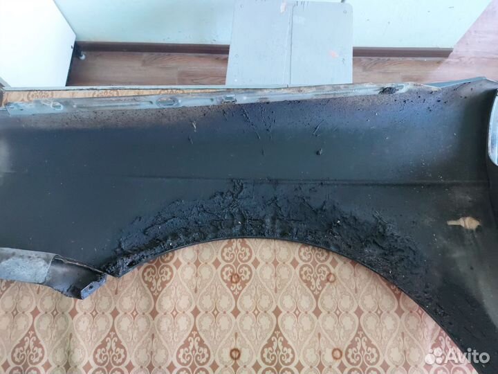 Крыло переднее правое priora