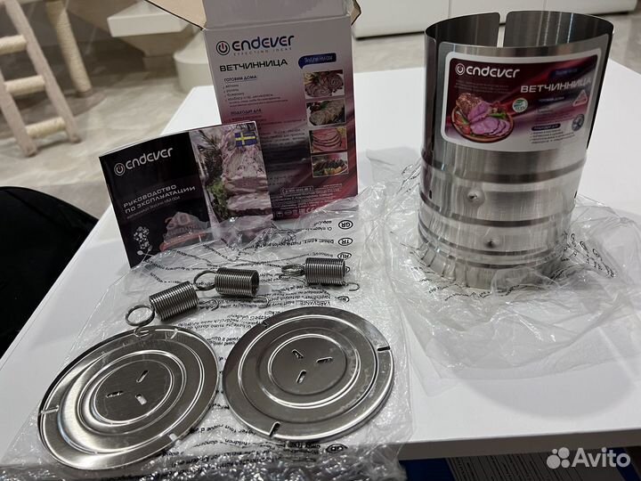 Ветчинница endever SkyLine HM-004