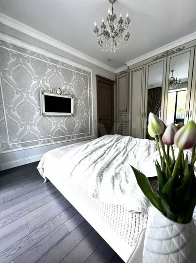 2-к. квартира, 120 м², 1/21 эт.