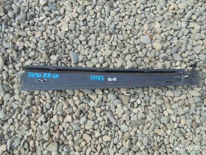 Молдинг на дверь задний левый Toyota Camry SV30