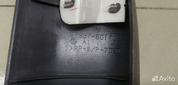 Обшивка двери багажника Land Cruiser (150) -Prado