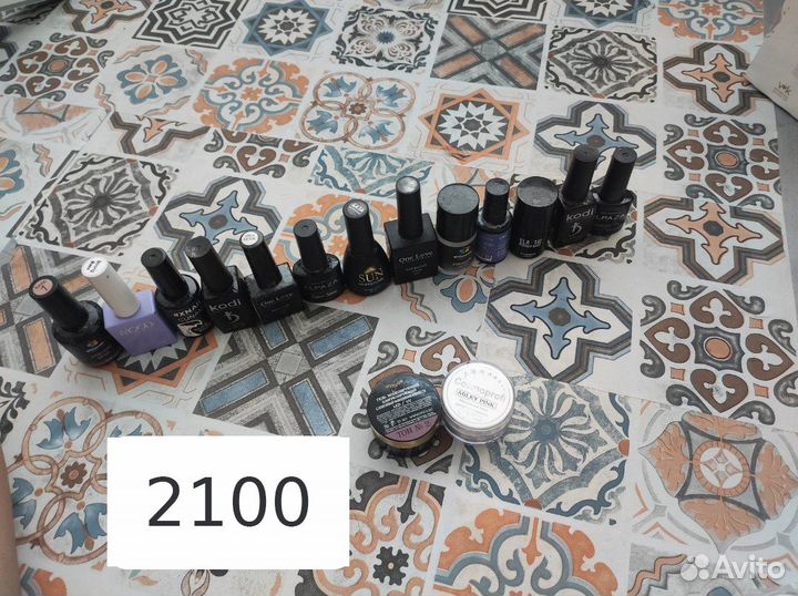 Набор для маникюра, гели для наращивания ногтей
