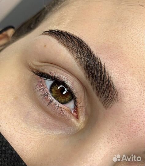 Модели на окрашивание бровей