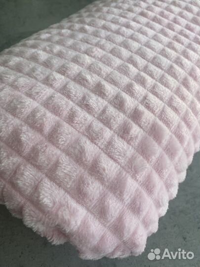 Пледы и покрывало