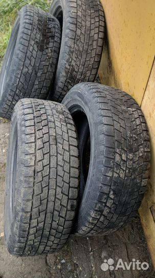 Hankook Nordik IS RW08 235/60 R17 102T