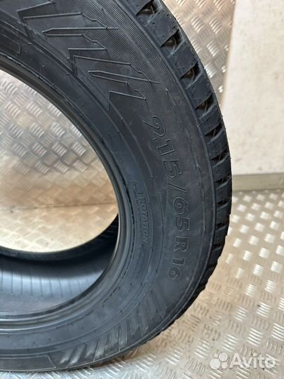 Nokian Tyres Nordman 8 SUV 215/65 R16 102T