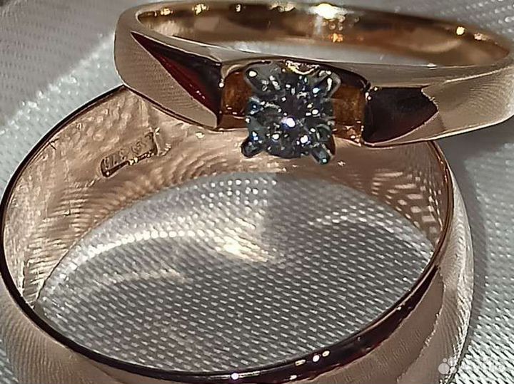 Кольцо 585 бриллиант и обручальное кольцо 375 пр
