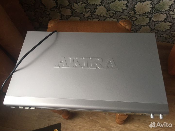 DVD плеер Akira