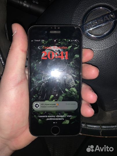 iPhone 8, 64 ГБ