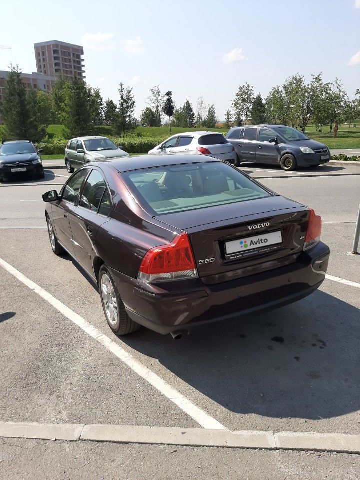 Volvo S60: фото владельца