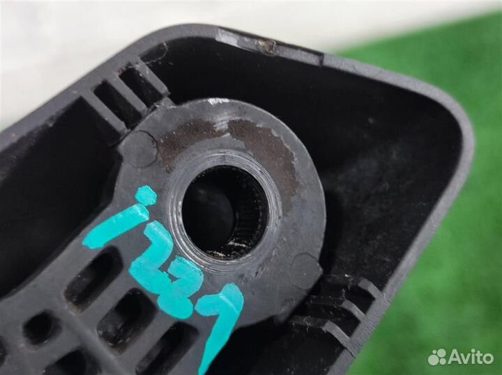 Поводок стеклоочистителя задний Volvo XC90 2006