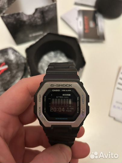 Часы Casio G-shock GBX-100-1E