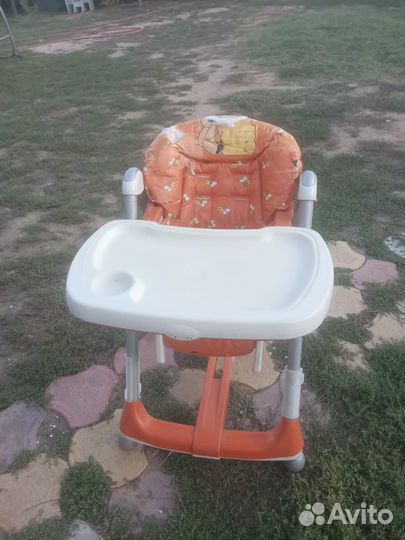 Стульчик для кормления