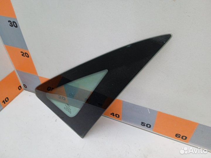 Стекло глухое зад. правое Ford Focus 1 1.8 1998