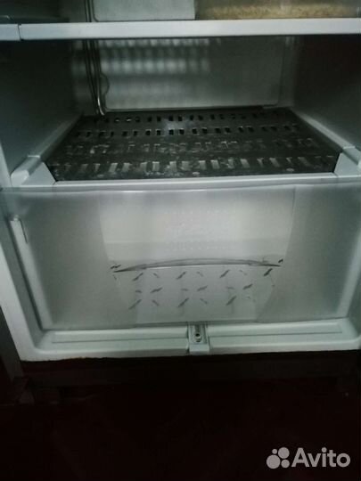 Комплектующие для холодильника Бирюса