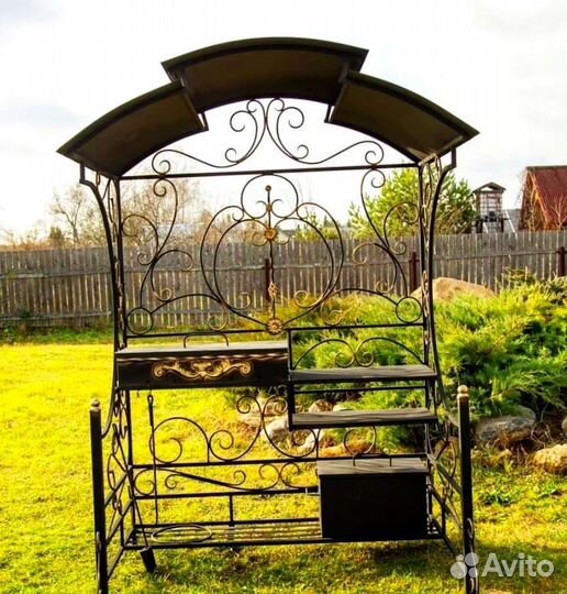 Мангал с крышей