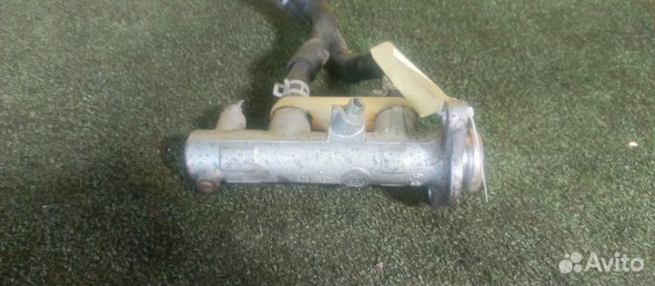 Главный тормозной цилиндр Toyota Harrier MCU10W