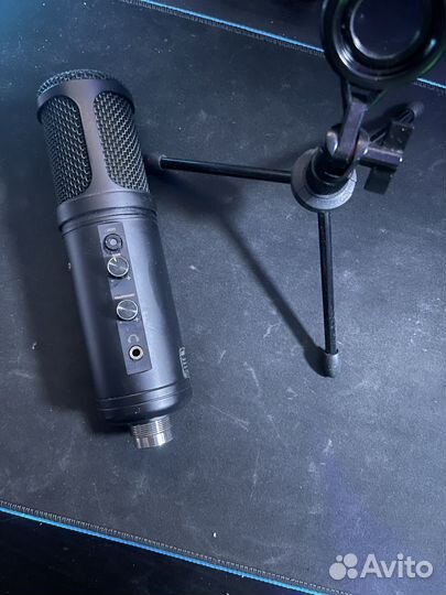 Конденсаторный микрофон