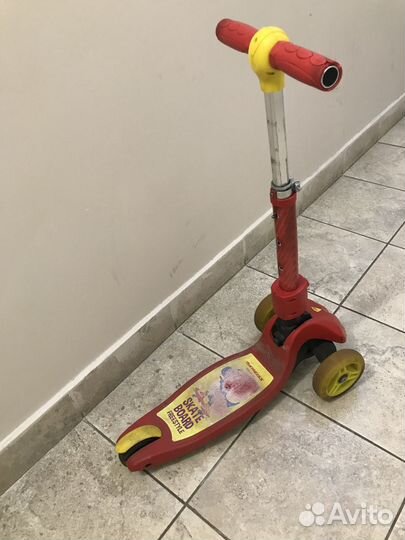 Продам трехколёсный самокат