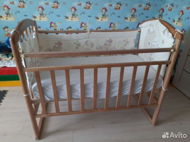 Кроватка детская