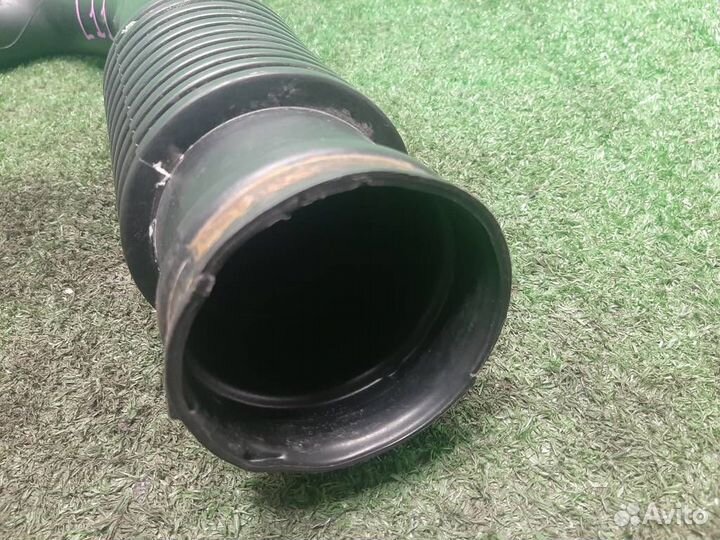 Патрубок воздушного фильтра Ford Focus 2 (CB4) 20