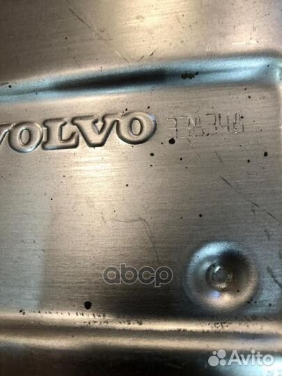 Б/У Глушитель Задняя часть с насадкой Volvo XC7