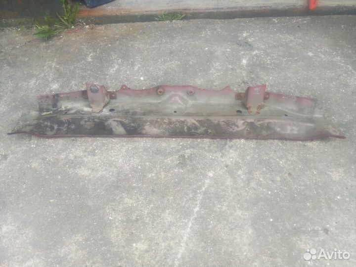 Панель рамки радиатора Peugeot 406