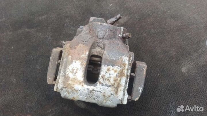 Суппорт тормозной передний правый для BMW 7 E38