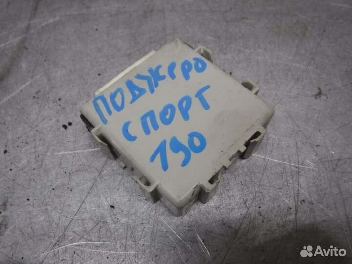 Блок электронный Mitsubishi Pajero Sport 2 4D56