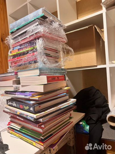 Книги в ассортименте