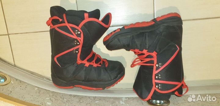 Сноубордические ботинки 41
