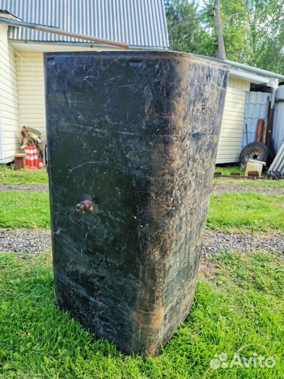 Бак топливный на грузовой автомобиль