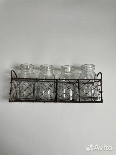 Баночки в корзинке декоративные