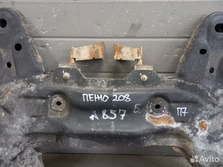 Подрамник передний Peugeot 208 EB0 2013