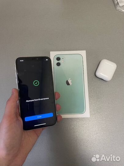 iPhone 11, 64 ГБ