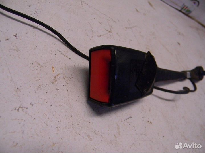 Ответная часть ремня безопасности Focus III 2011