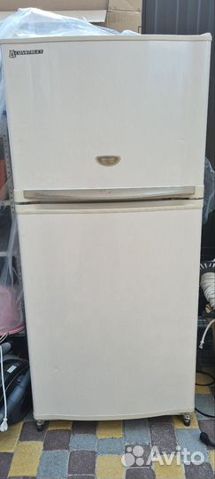 Холодильник Sharp