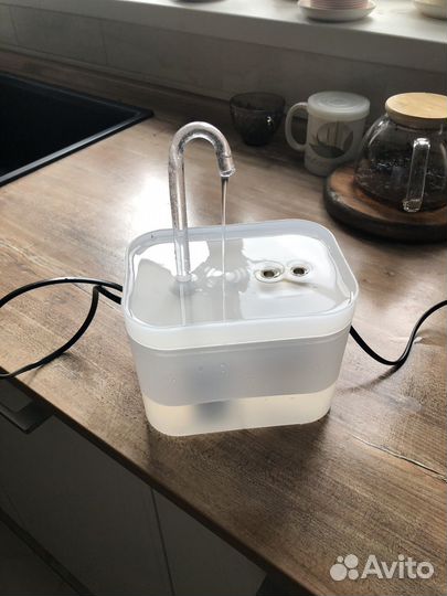 Фонтан поилка для кошек