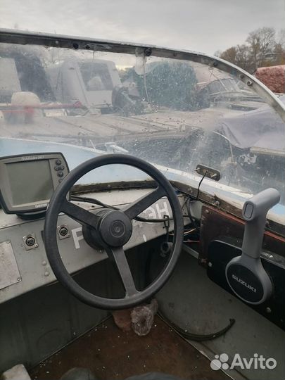 Лодка Прогресс-2 с мотором